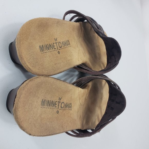 Minnetonka Low Wedge Heels Dark Brown 8 - Picture 6 of 7